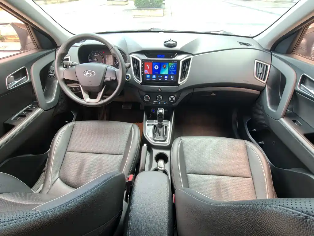 Hyundai ix25 2017 — фото 19