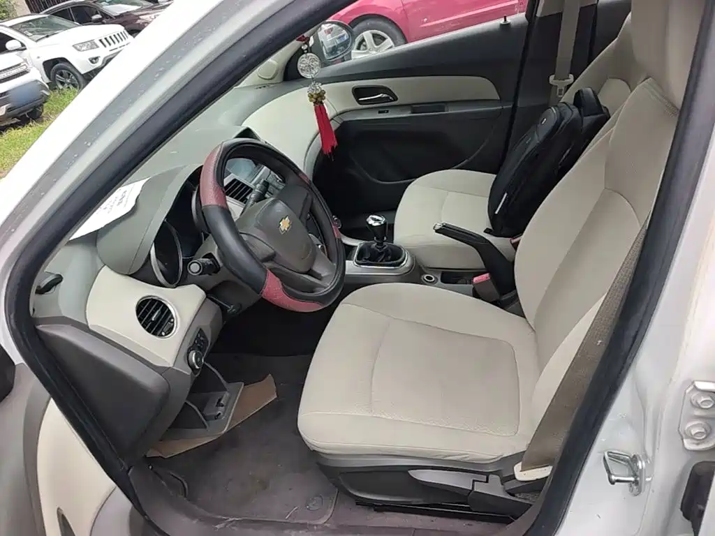 Chevrolet Cruze 2015 — фото 15