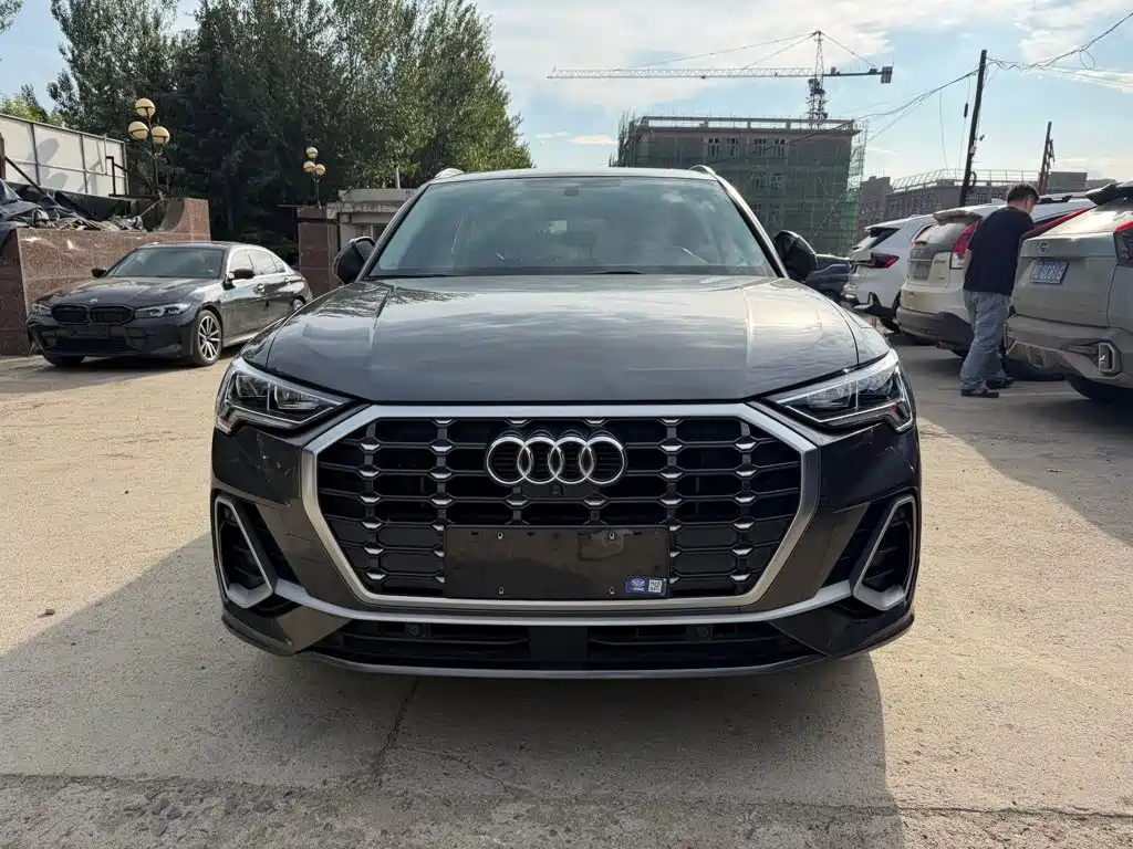 Audi Q3 2023