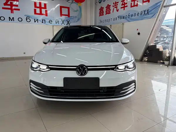 Volkswagen Golf 2023