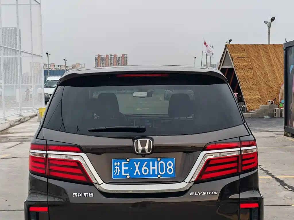 Honda Elysion 2016