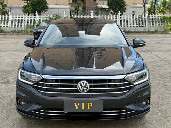 Volkswagen Sagitar 2021