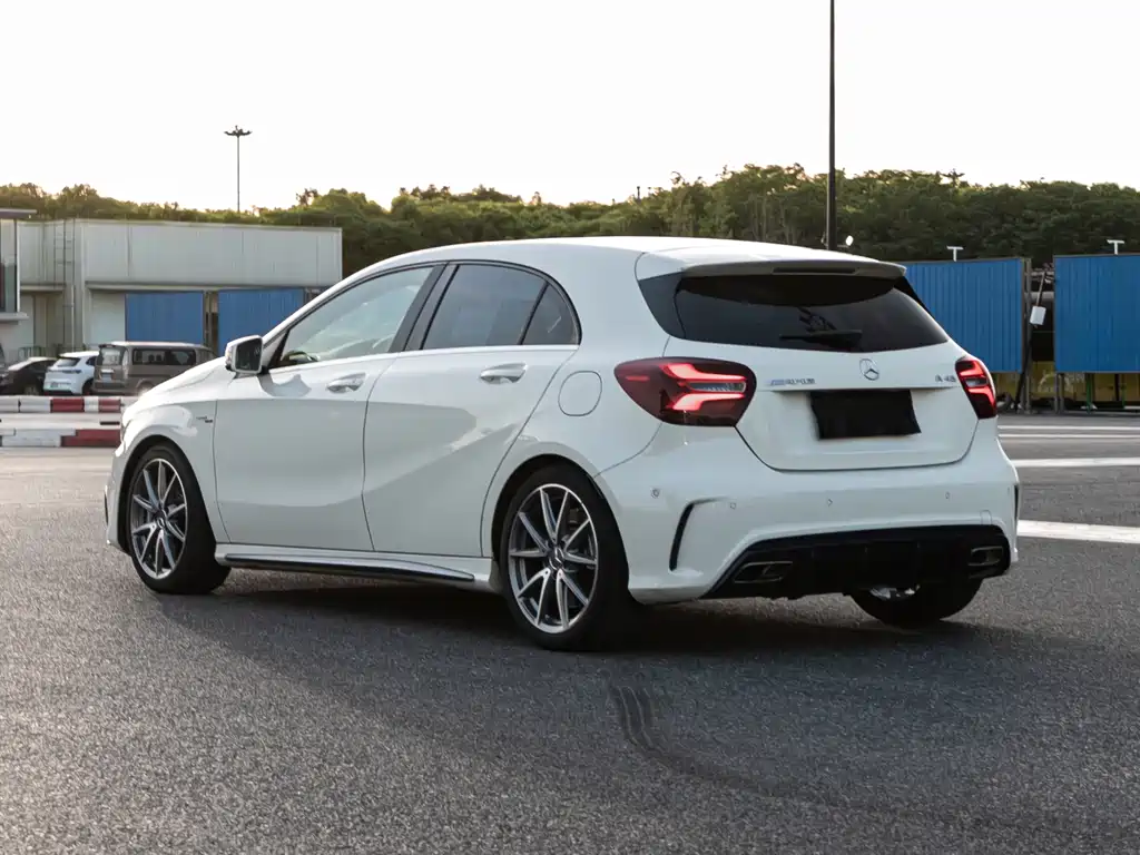 Mercedes-Benz A-Class AMG 2017 — фото 9