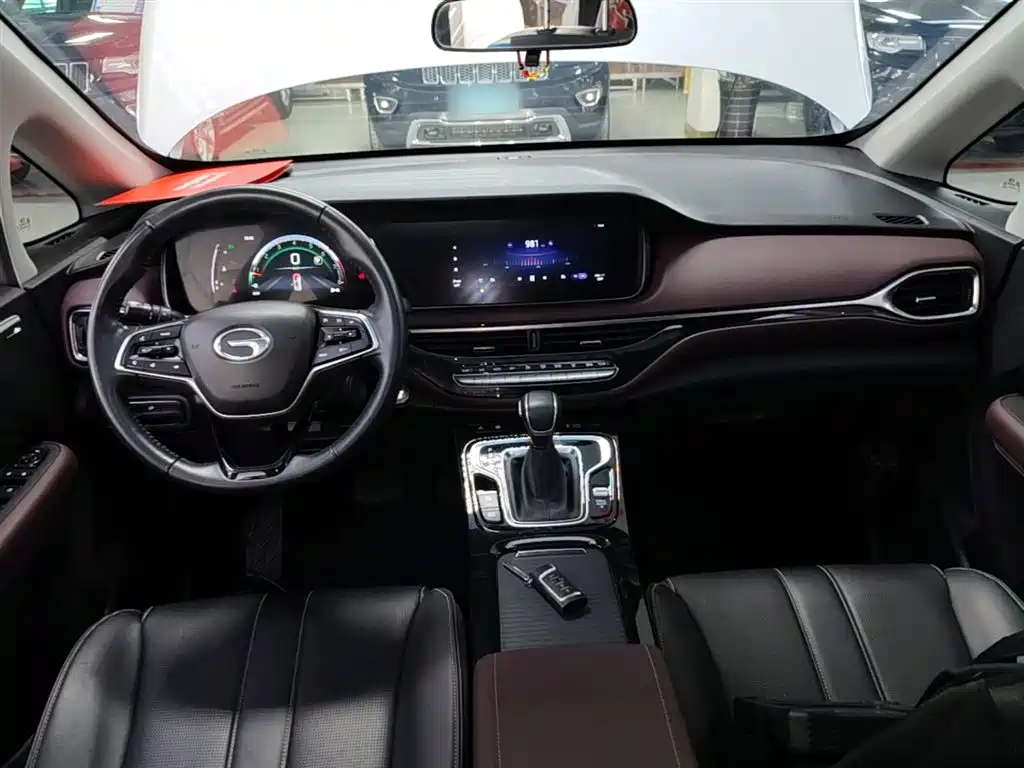 GAC Motor Trumpchi M6 2023 — фото 10