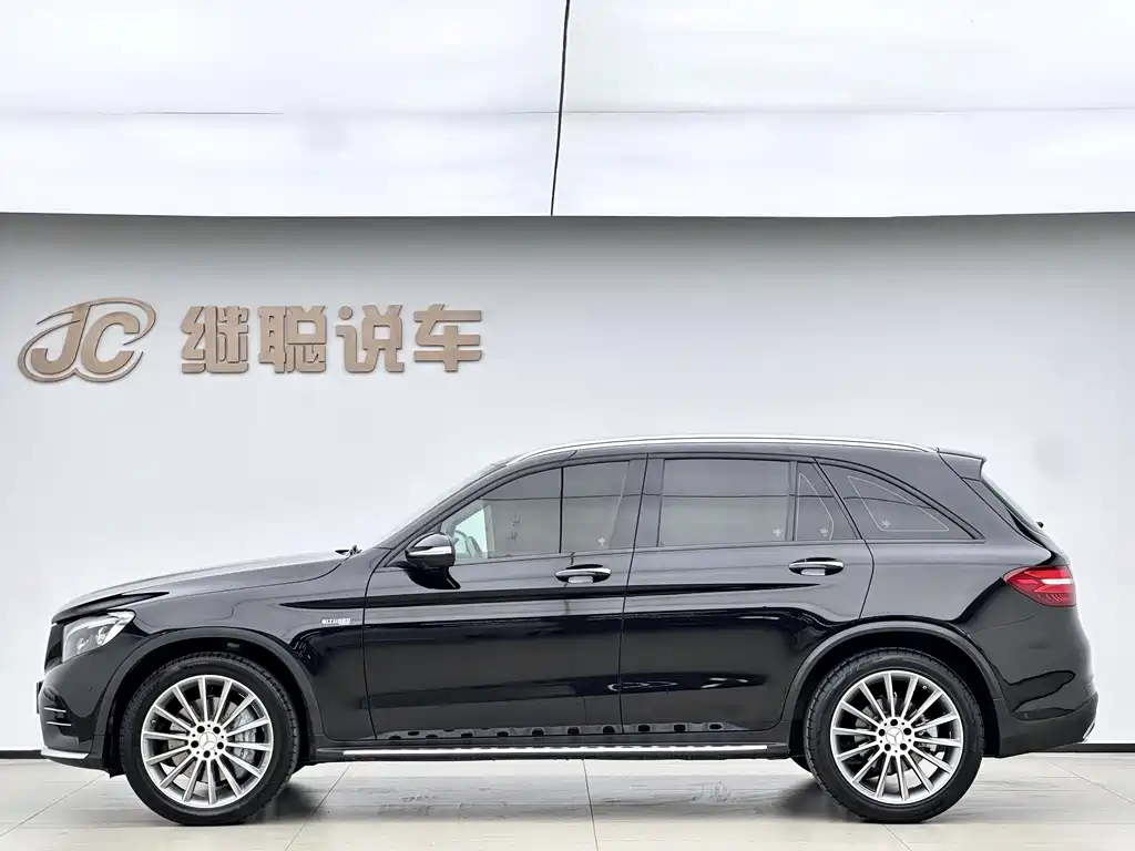 Mercedes-Benz GLC AMG 2018 — фото 2