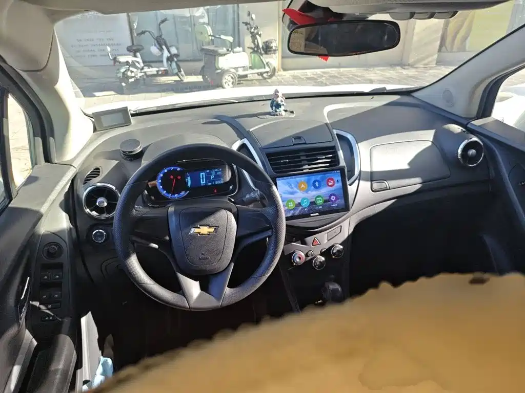Chevrolet Trax 2016 — фото 13