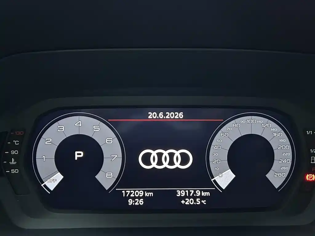 Audi A3 2023 — фото 11