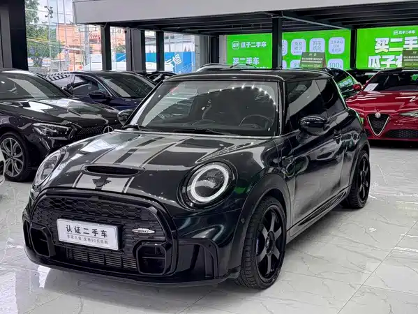 MINI MINI 2021