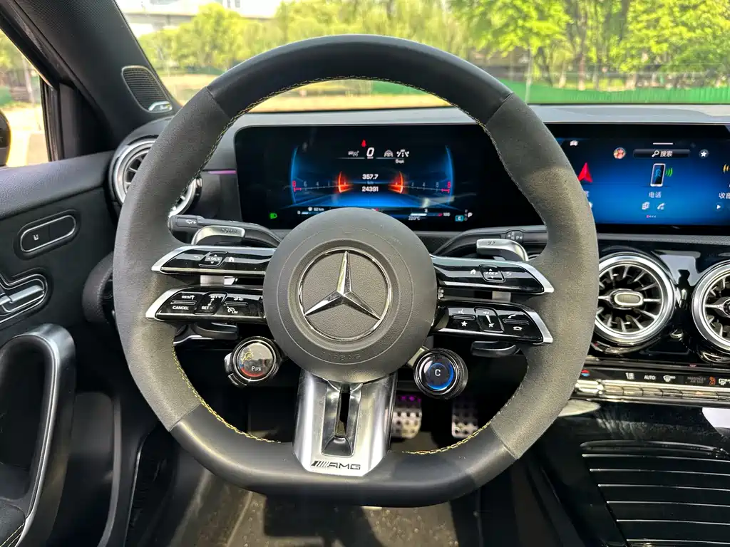 Mercedes-Benz A-Class AMG 2024 — фото 17