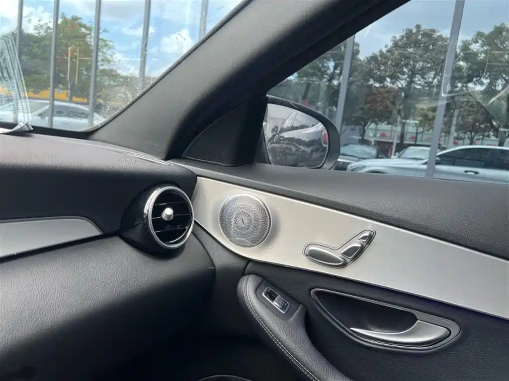 Mercedes-Benz C-Class 2021 — фото 12