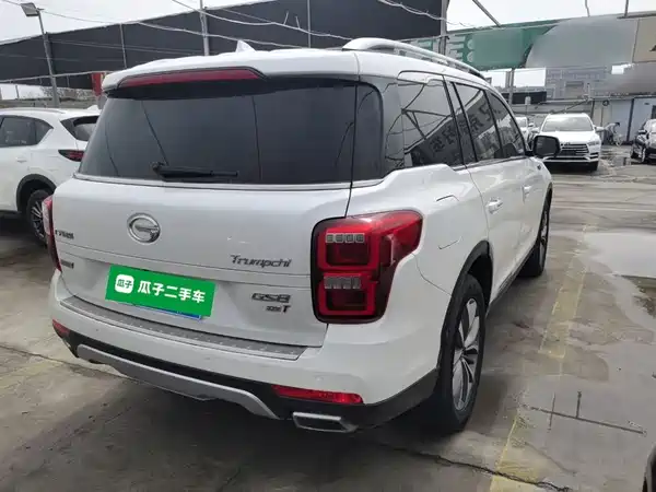 GAC Trumpchi GS8 2017