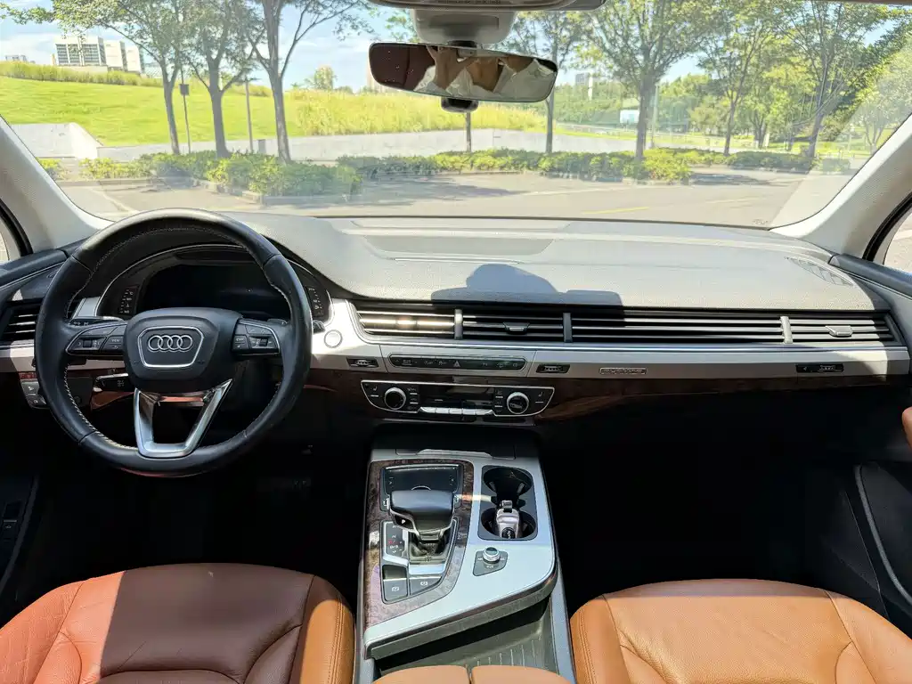 Audi Q7 2018 — фото 6