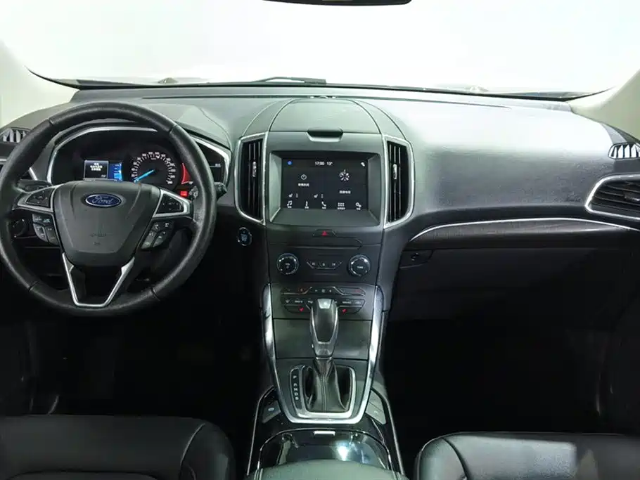Ford Edge 2020 — фото 12