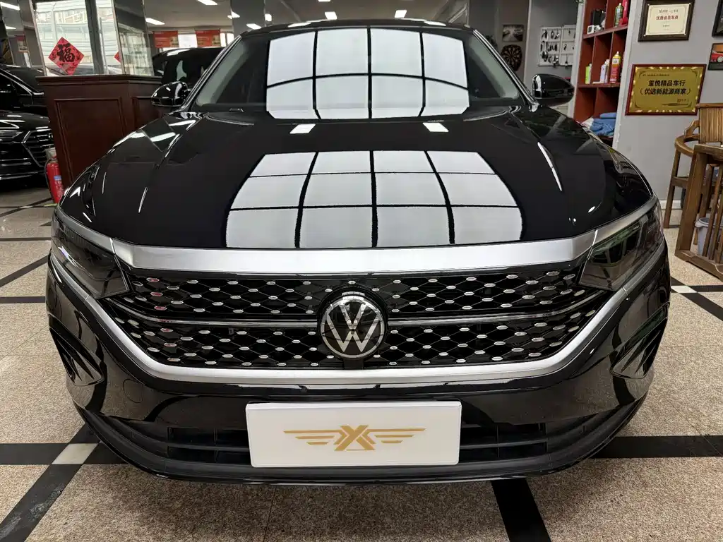 Volkswagen Passat 2024
