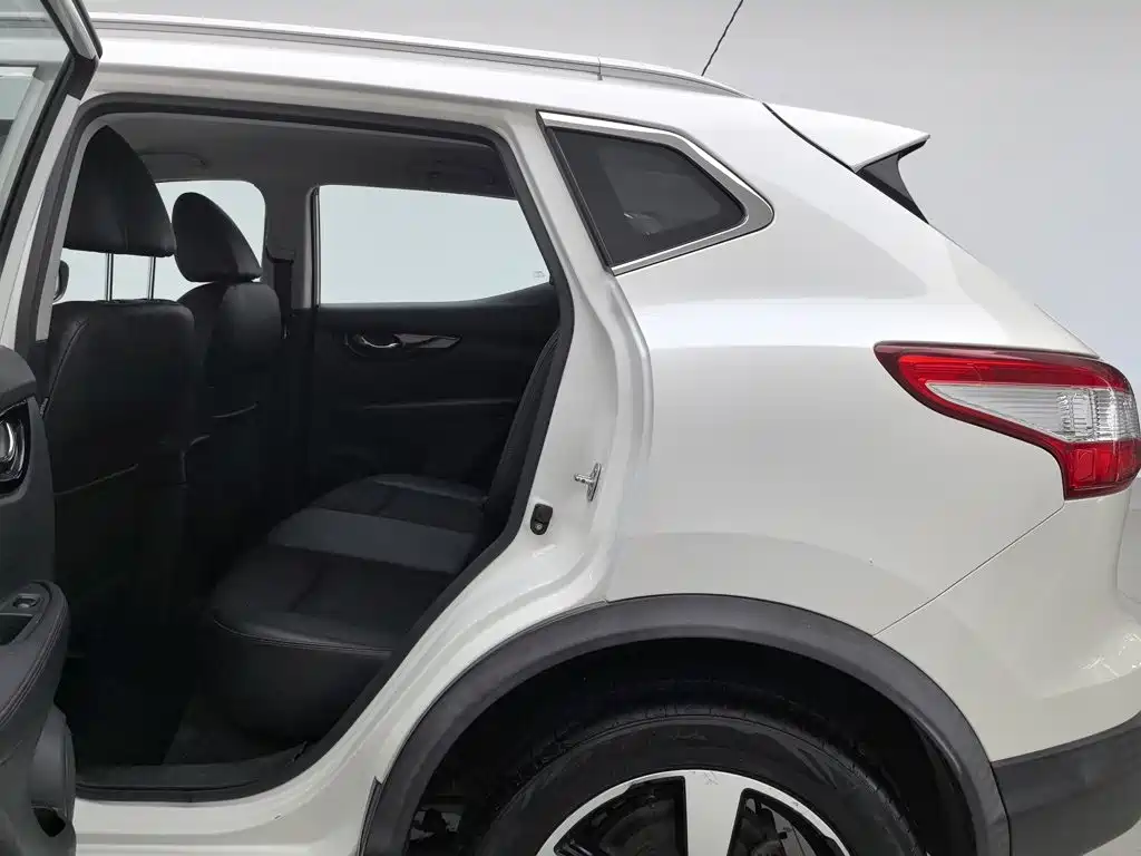 Nissan Qashqai 2018 — фото 15
