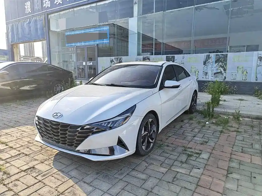 Hyundai Elantra 2021