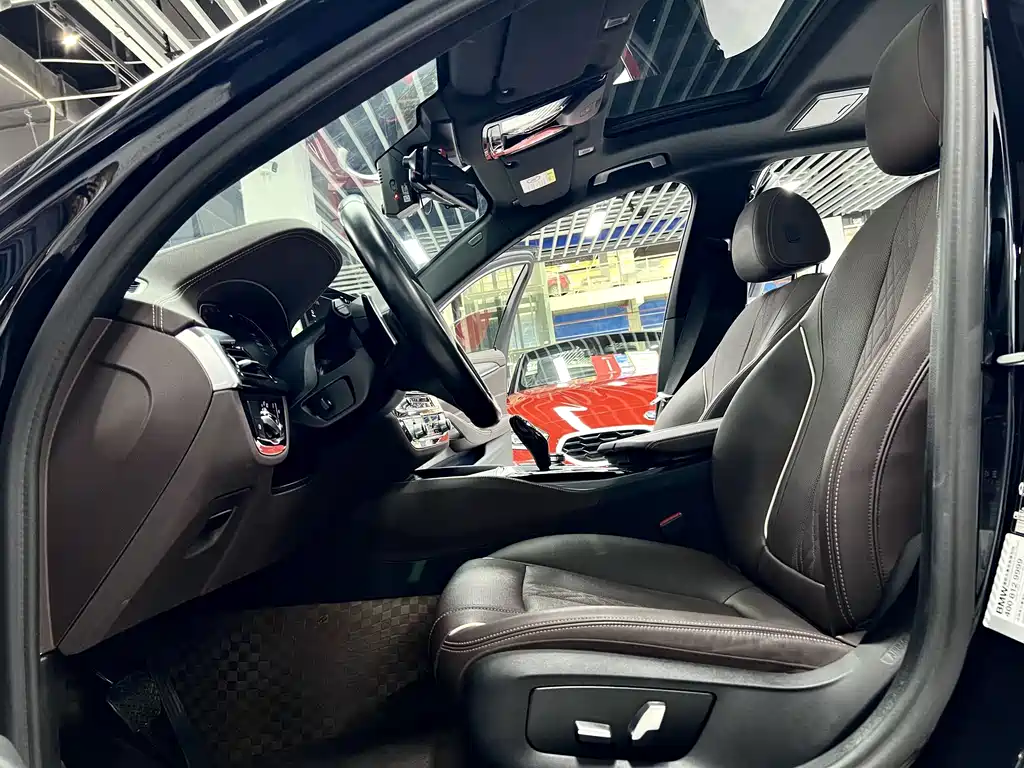 BMW 5 Series 2024
