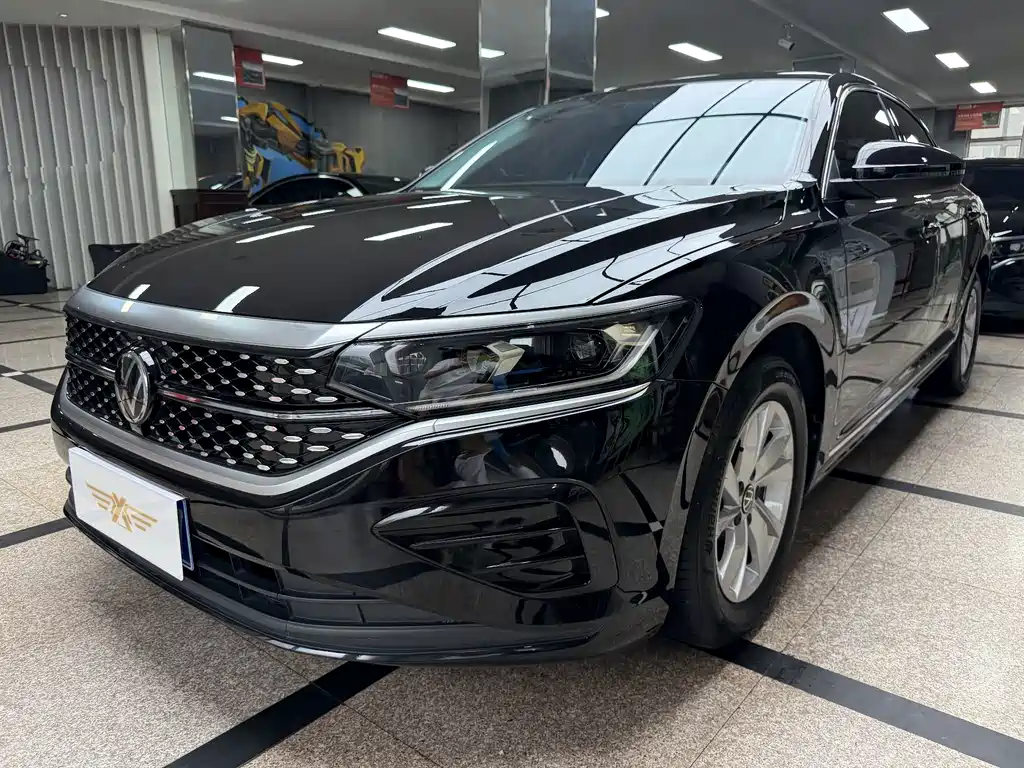Volkswagen Passat 2024