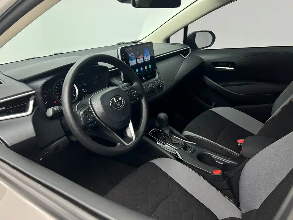 Toyota Corolla 2023 — фото 12