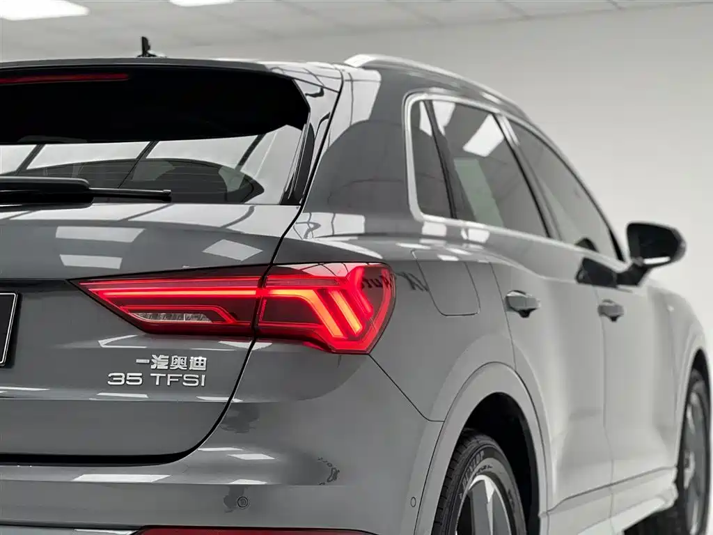 Audi Q3 2022 — фото 21