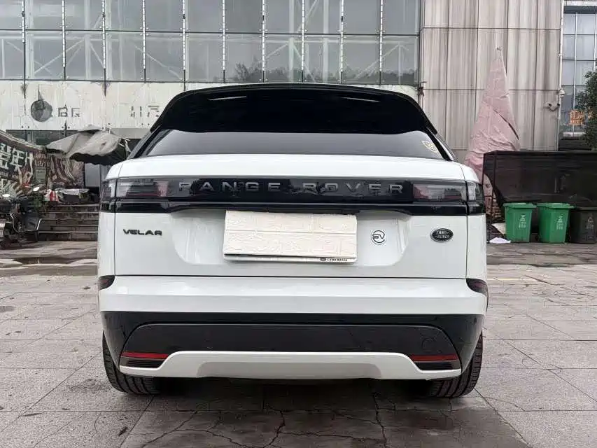 Land Rover Range Rover Velar 2024 — фото 8