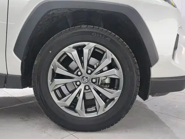 Toyota RAV4 2023