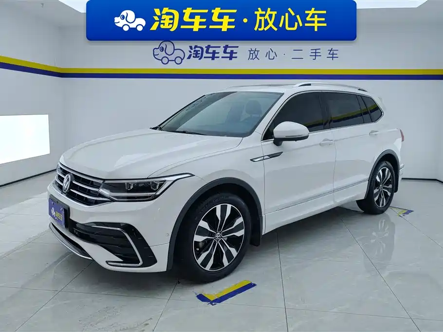Volkswagen Tiguan L 2022 — фото 1