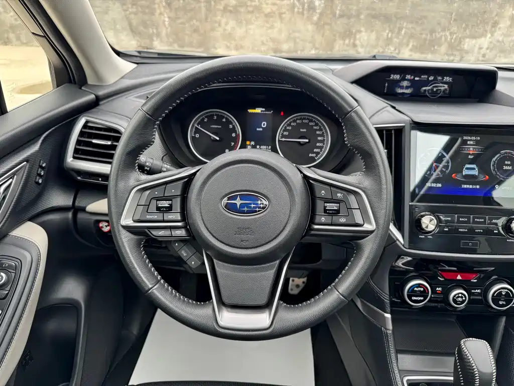 Subaru Forester 2022 — фото 18
