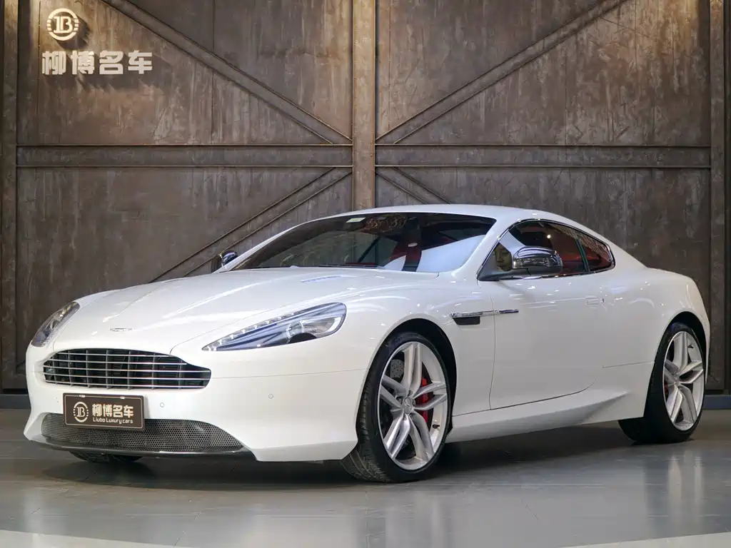 Aston Martin DB9 2015