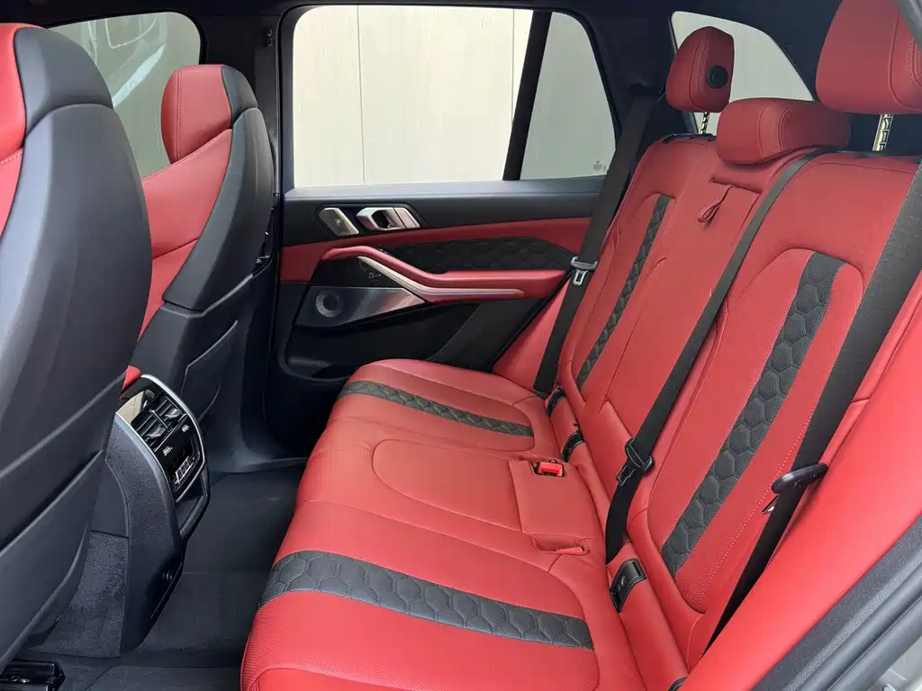 BMW X5 M 2022 — фото 16