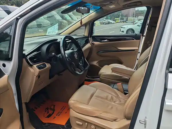 Buick GL8 2017