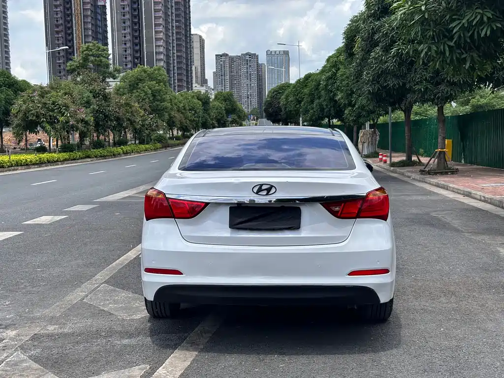 Hyundai Mistra 2015 — фото 5