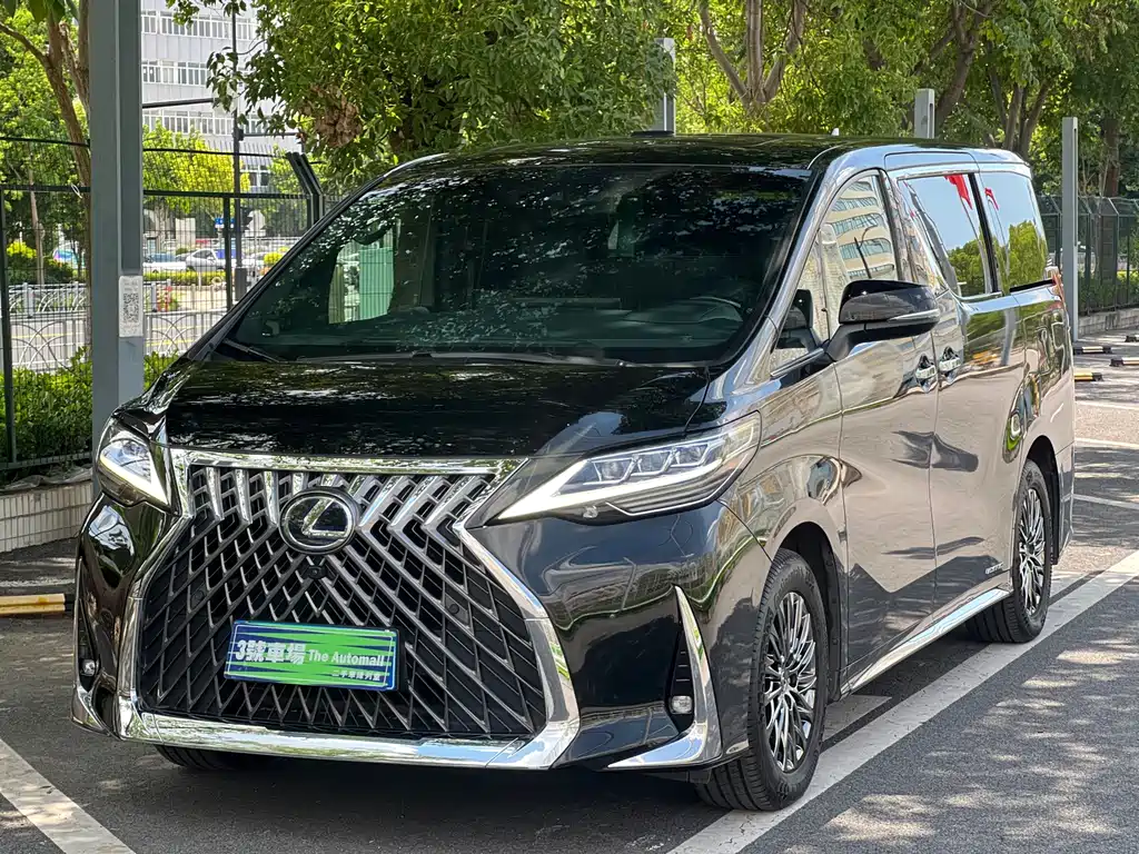 Lexus LM 2020 — фото 1