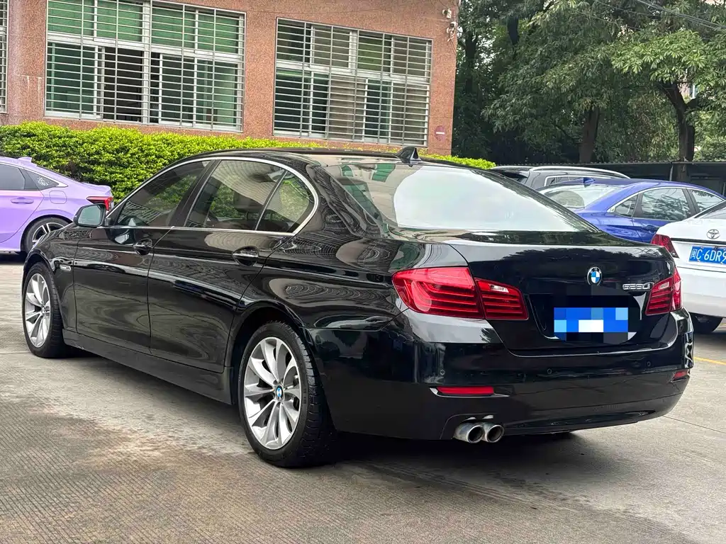 BMW 5 Series 2016 — фото 3