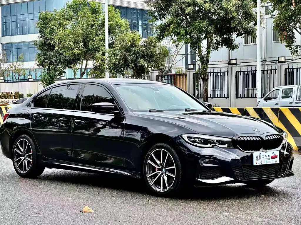 BMW 3 Series 2022