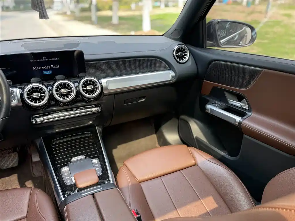 Mercedes-Benz GLB 2022 — фото 19
