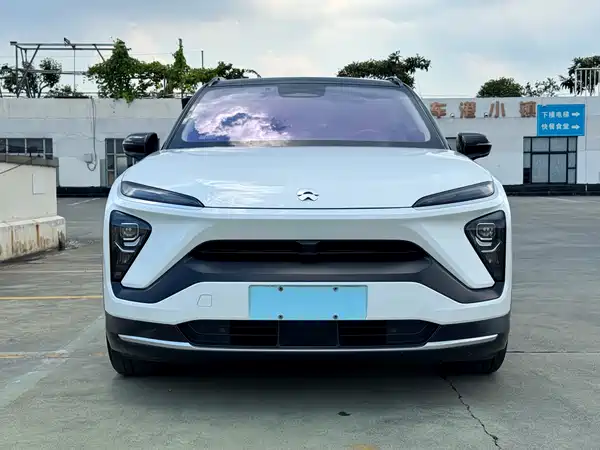 NIO ES6 2020