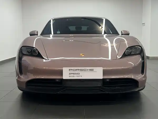 Porsche Taycan 2021