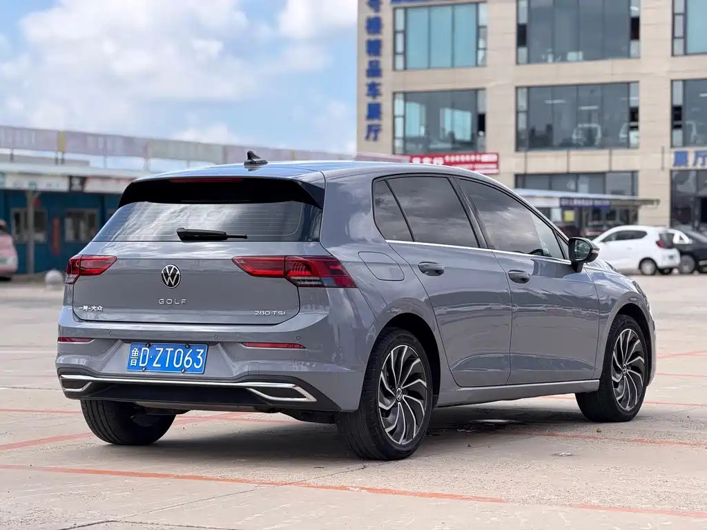 Volkswagen Golf 2022
