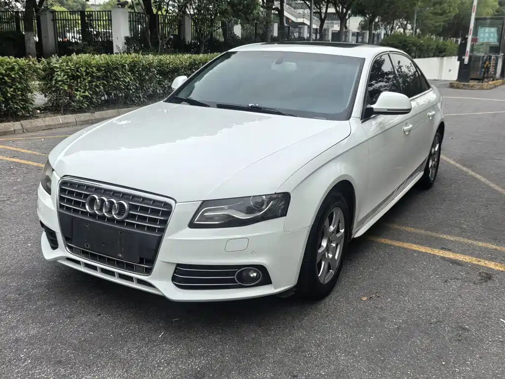 Audi A4L 2011