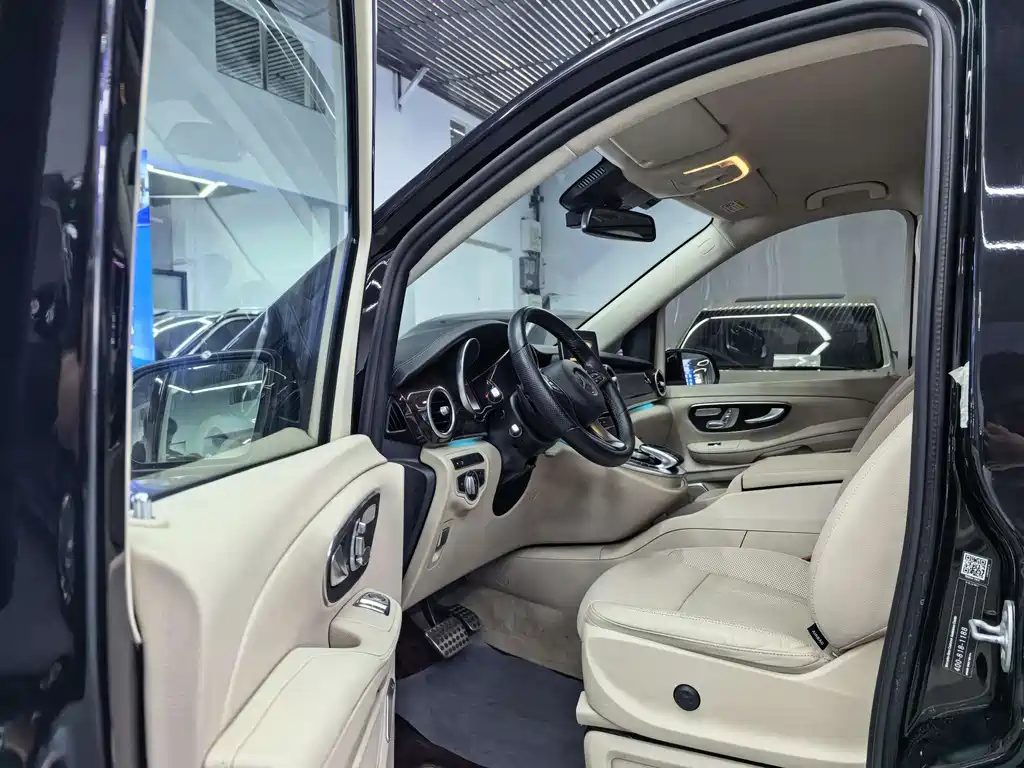 Mercedes-Benz V-Class 2018 — фото 4