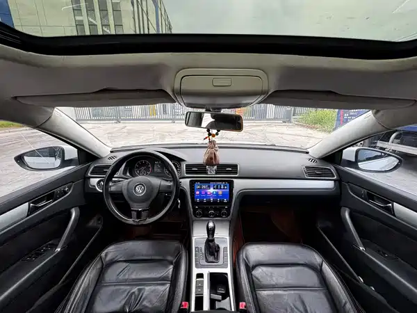 Volkswagen Passat 2012