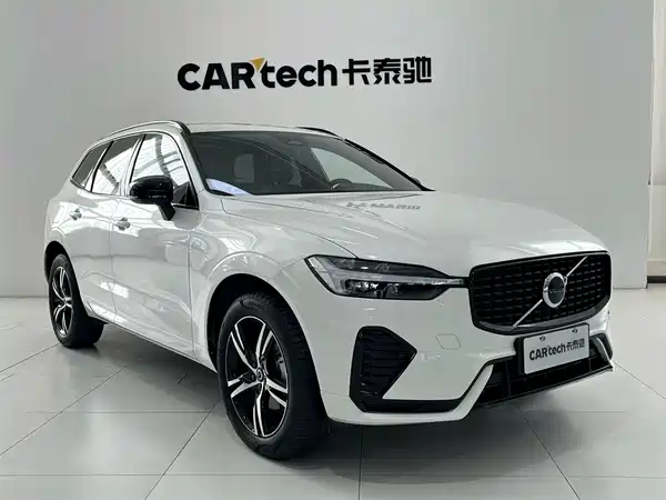 Volvo XC60 2022