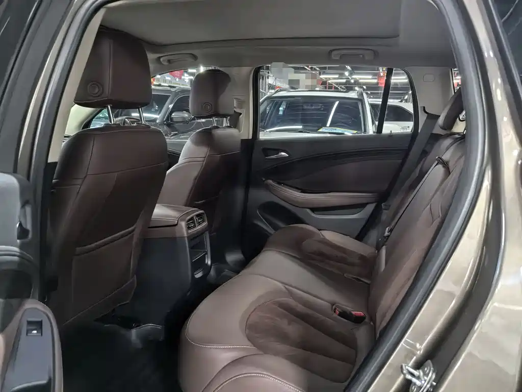Buick Envision Plus 2016 — фото 12