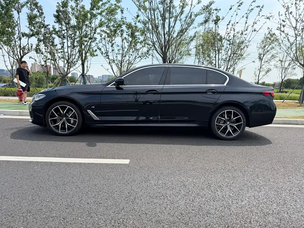 BMW 5 Series 2022