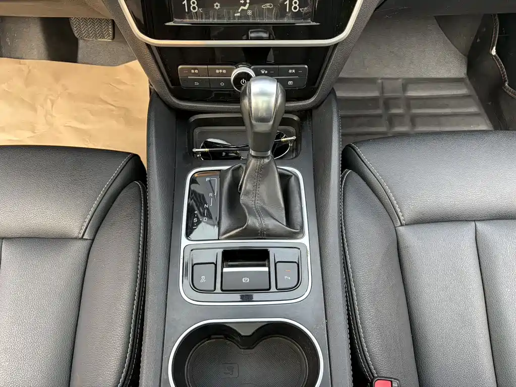 BYD MAX 2018 — фото 15