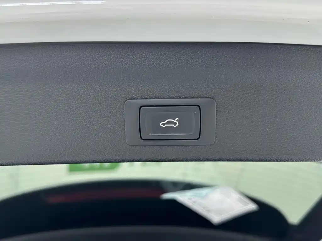 Audi Q3 2023 — фото 16