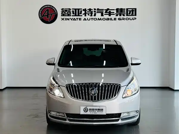 Buick GL8 2011