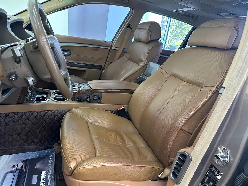 BMW 7 Series 2008 — фото 16