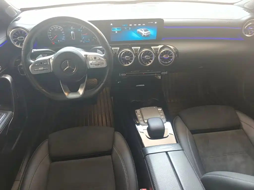 Mercedes-Benz A-Class 2021 — фото 10